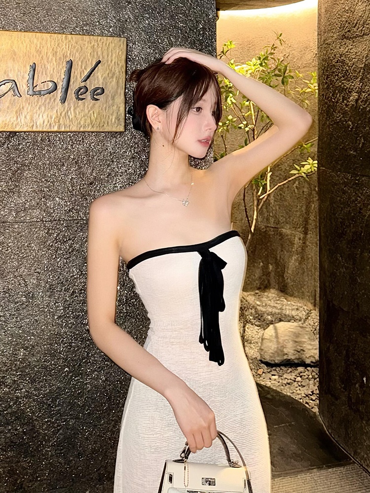 เดรสยาวคอเซ็กซี่ เดรสเกาะอกไหล - Photography Young บทวิจารณ์และราคา