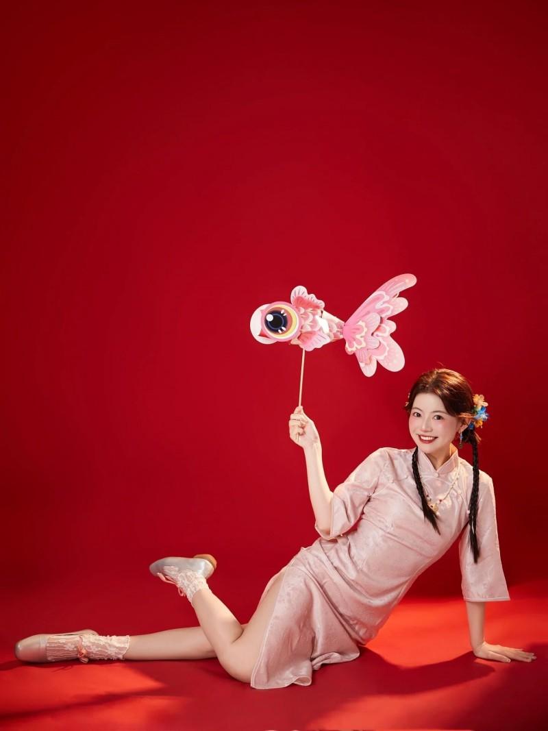 ชุดถ่ายภาพสไตล์จีนโบราณ ปี 202 - Photography Of The Year 2025 บทวิจารณ์และราคา