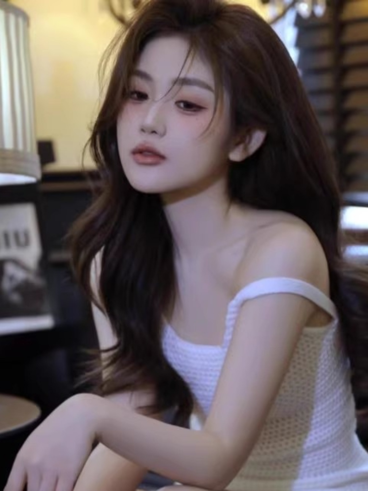 ชุดเดรสสายเดี่ยวเปิดหลังสุดหรู - Photography Young บทวิจารณ์และราคา
